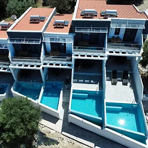 Kaiafa “ismini” Villa Polychrono