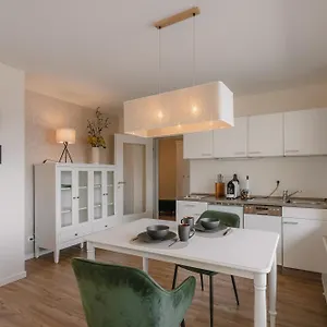 Exklusiv&zentral: 1-zi. Mit Balkon Stellplatz Apartment Bayreuth