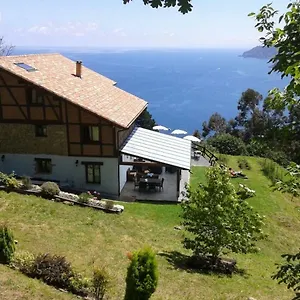 Ogono Mendi Landhaus
